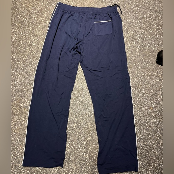 KIP. luxurious pajamas kit and bag - Picture 3 of 9